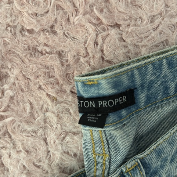 Boston Proper Daisy Embellished Jeans Size 10 Bling Flowers Light Wash - Picture 7 of 8